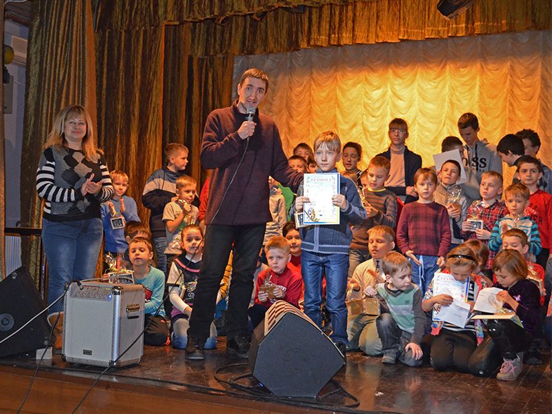 Prize giving ceremony at the local Kings Gambit tournament, May 2017
